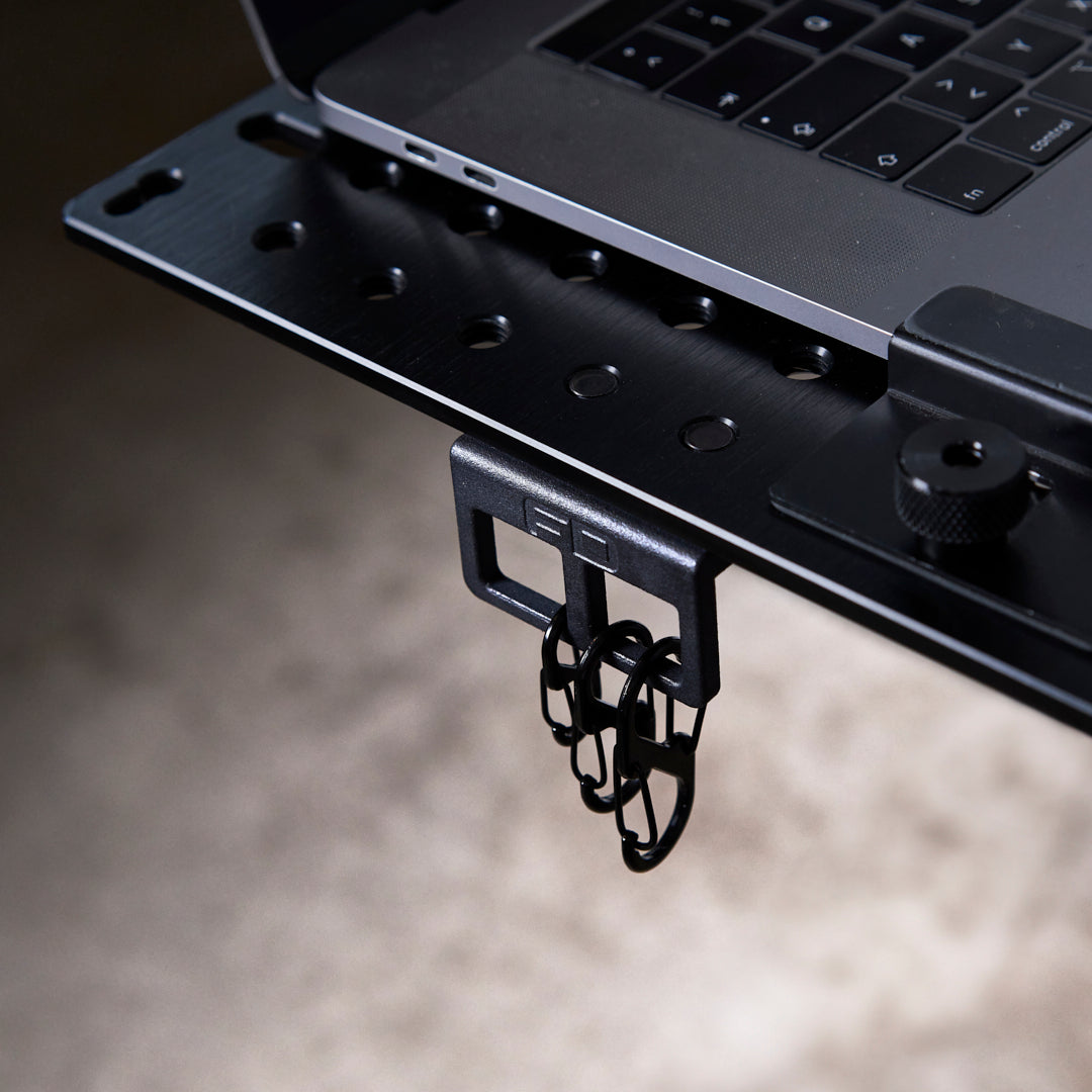 Digiplate Hanger