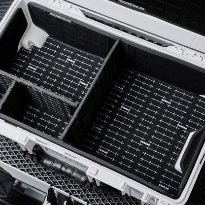 GRID DIVIDE Carry-On Expansion Short